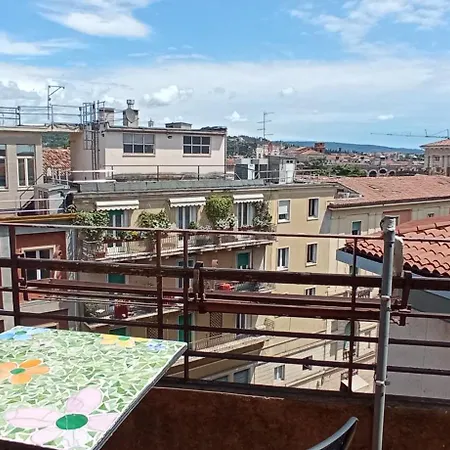 ゲストハウス Al Filarmonico